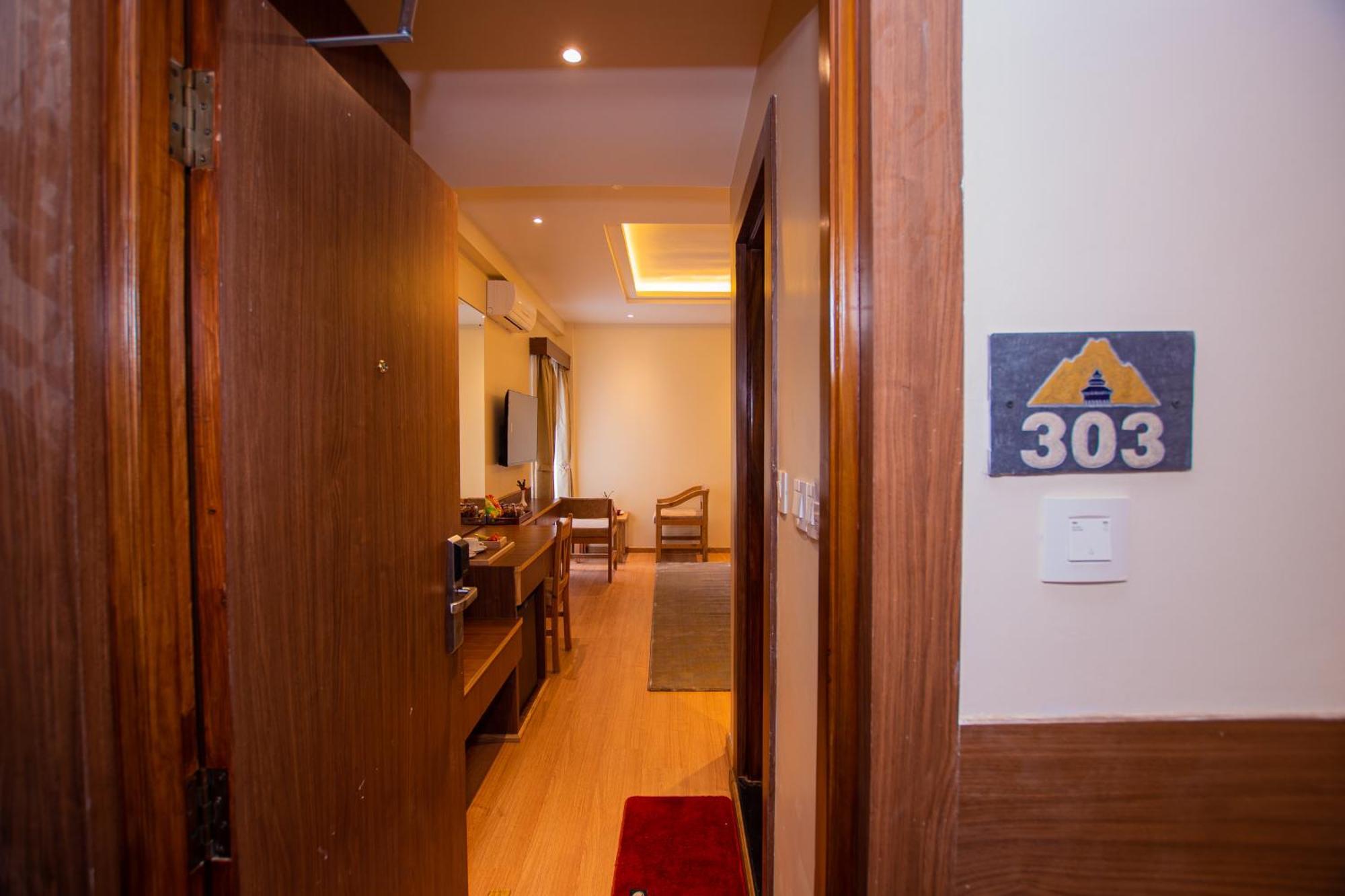 Temple Himalaya Hotel & Spa Ποκάρα Εξωτερικό φωτογραφία
