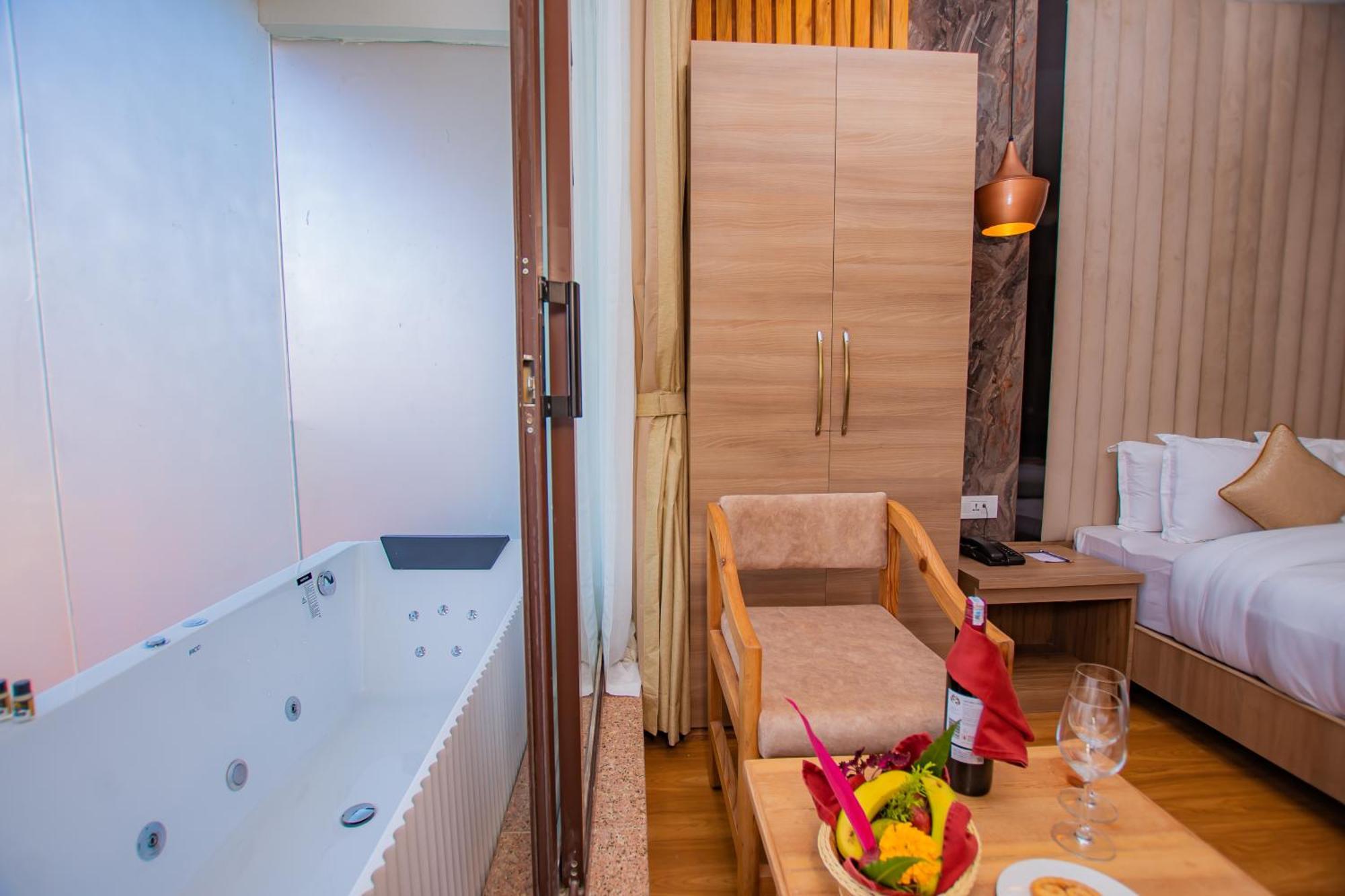Temple Himalaya Hotel & Spa Ποκάρα Εξωτερικό φωτογραφία